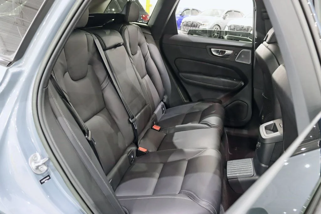 Used 2023 Gray Volvo Ultimate image 32