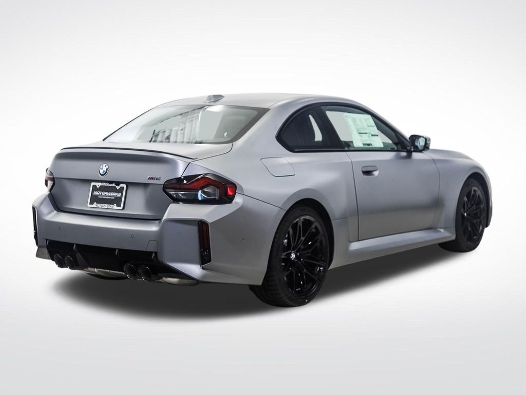 New 2026 Frozen Pure Grey Metallic BMW Base image 5