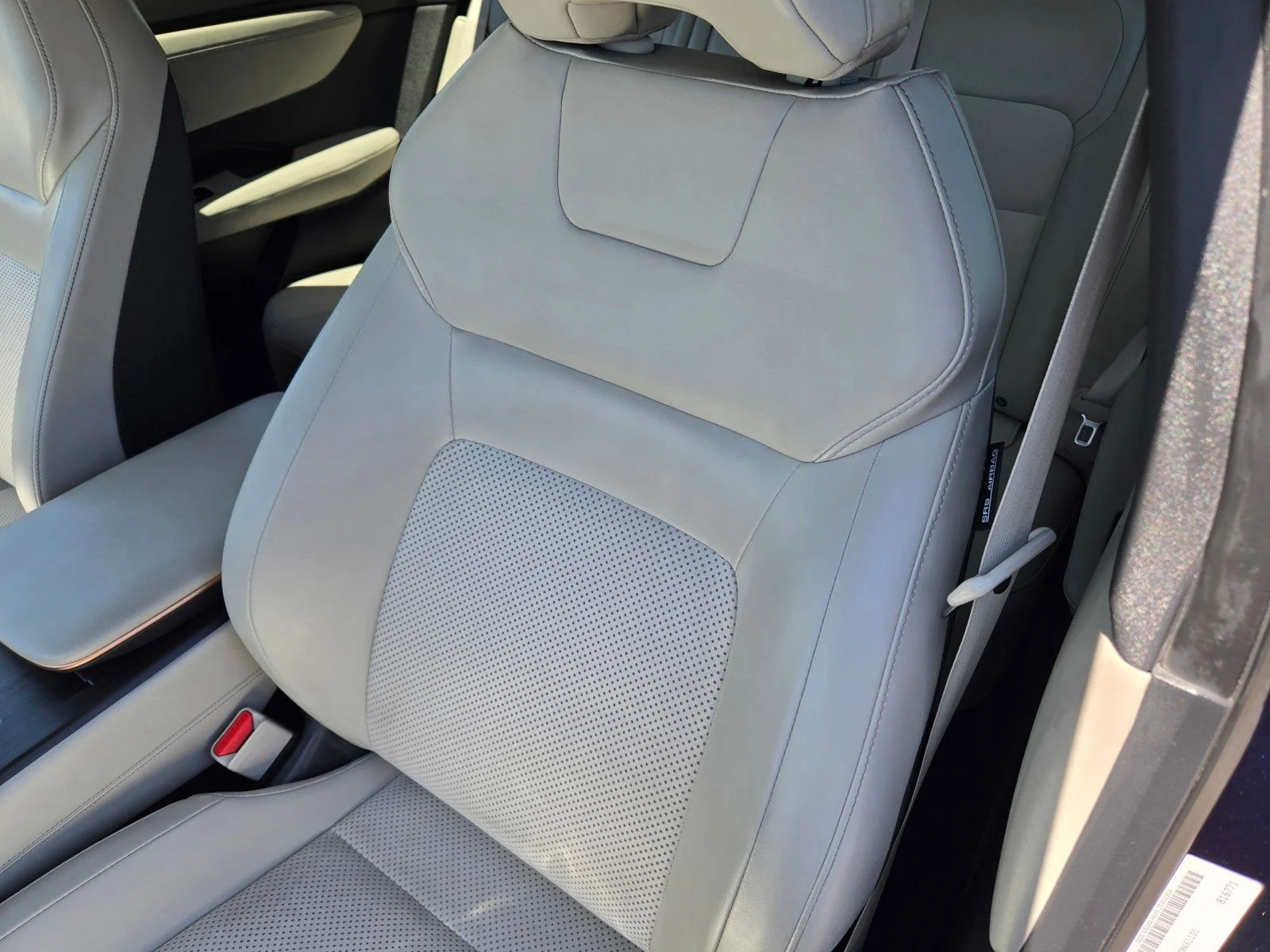 Used 2025 Deep Ocean Blue Pearl/Black Diamond Pearl Nissan ENGAGE image 20