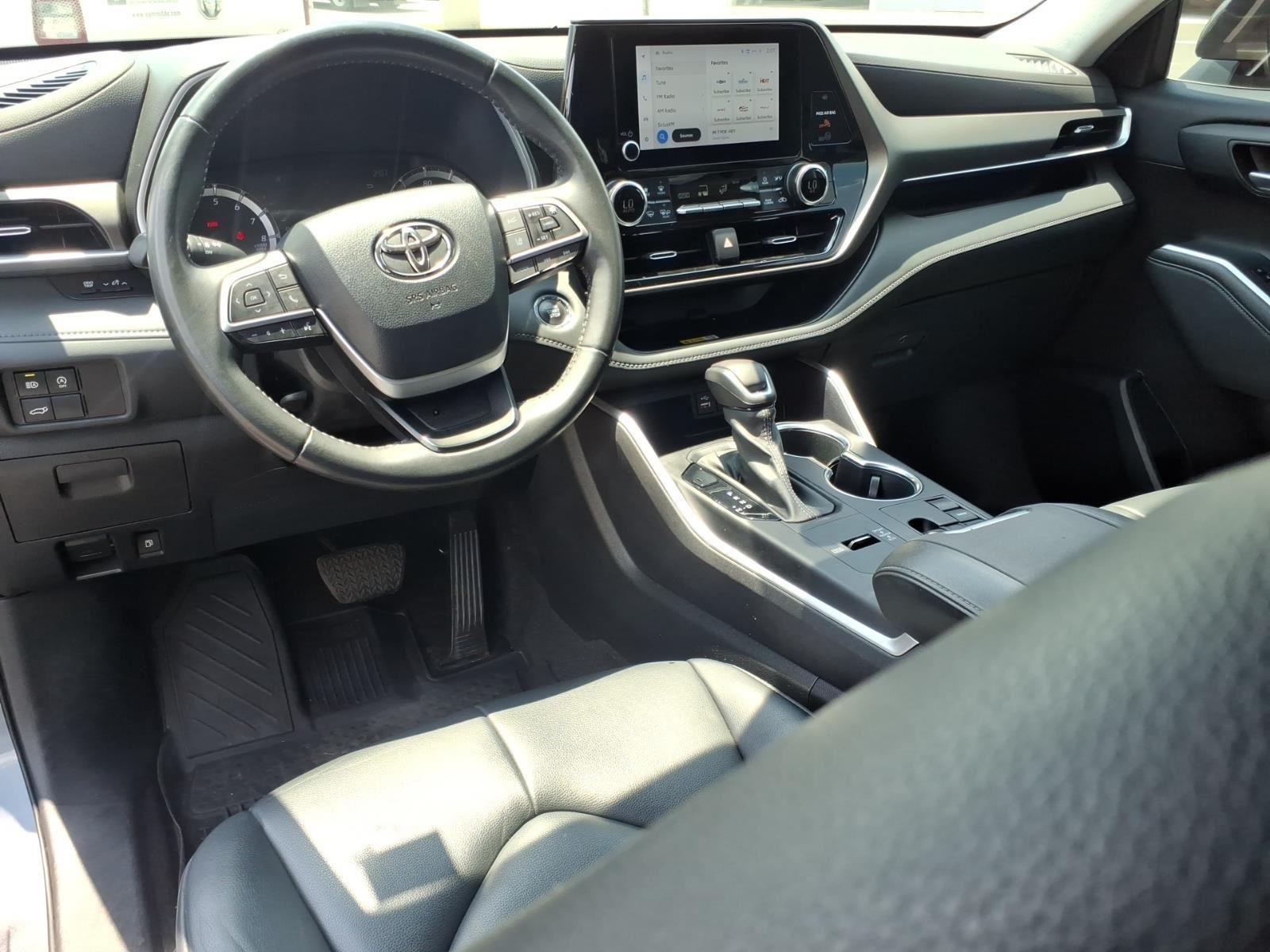 Used 2023 Magnetic Gray Metallic Toyota XLE image 23
