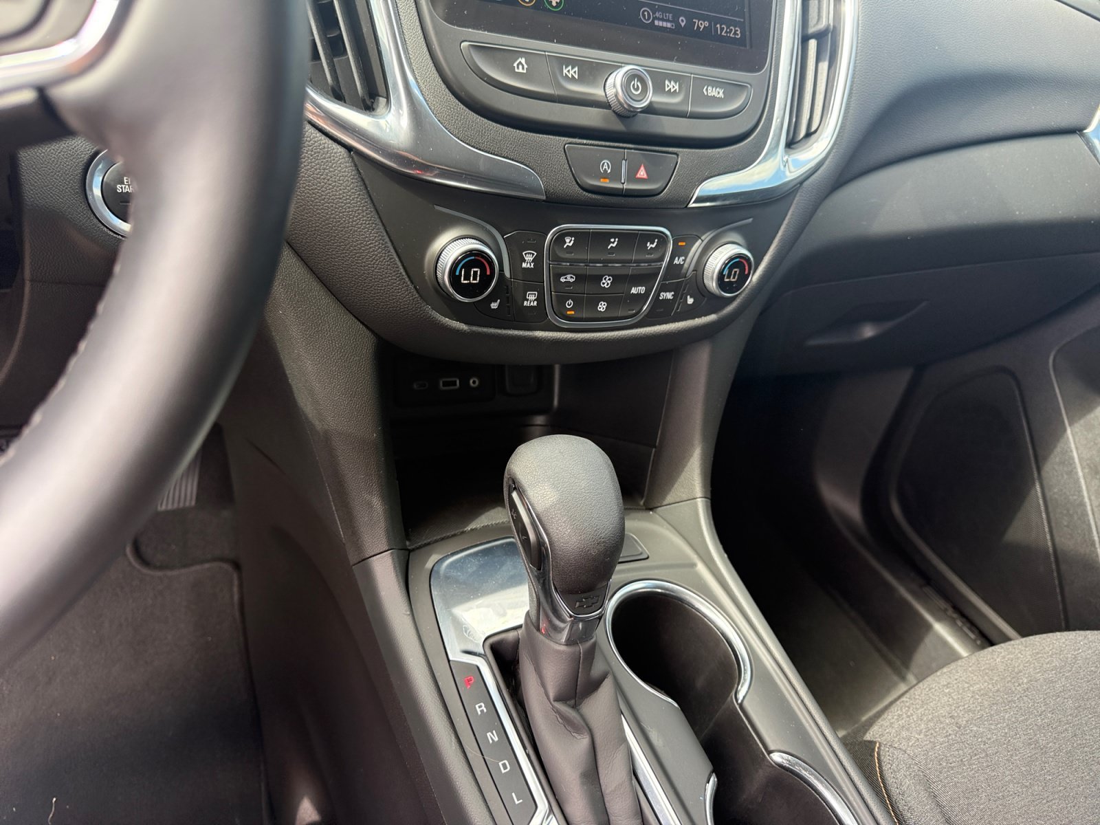 Used 2024 Summit White Chevrolet LT image 20