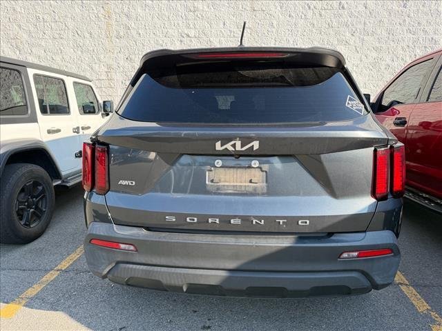 Used 2022 Gravity Gray Kia LX image 10