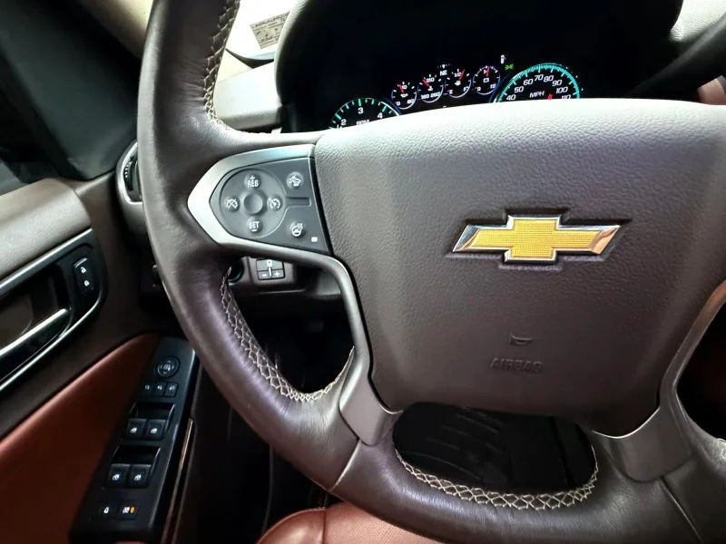 Used 2017  Chevrolet Premier Sport Utility 4D image 15