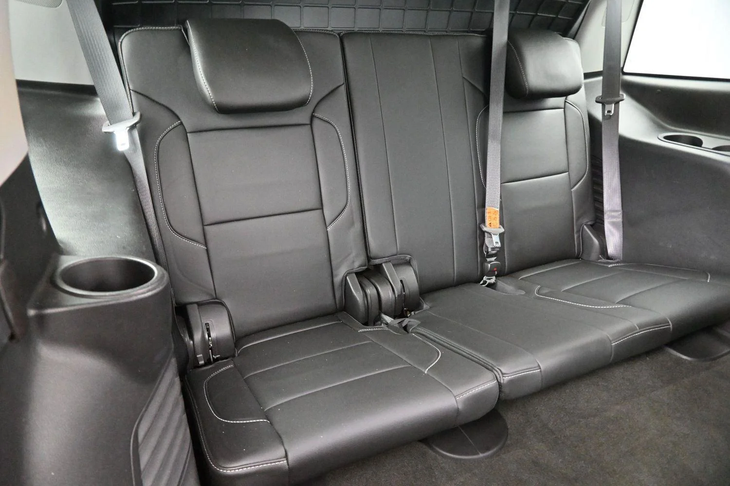 Used 2018 PEPPERDUST METALLIC Chevrolet LT image 39