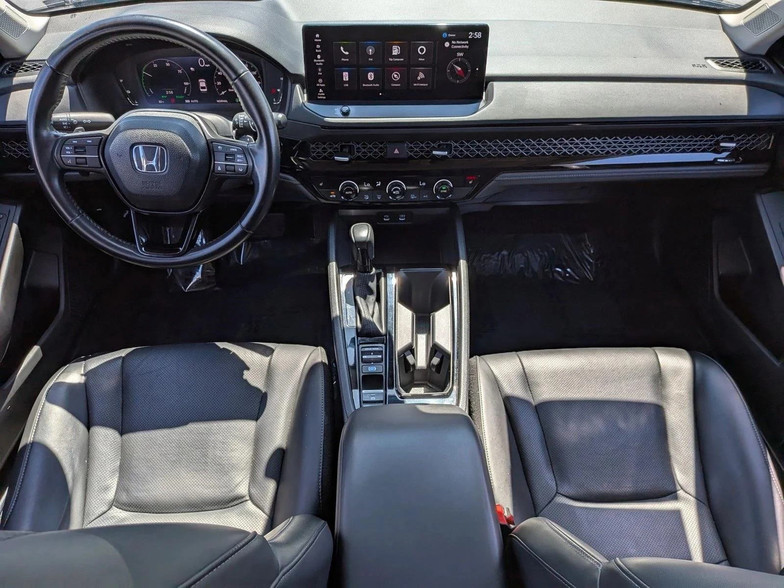 Used 2024 Black Honda EX-L image 13