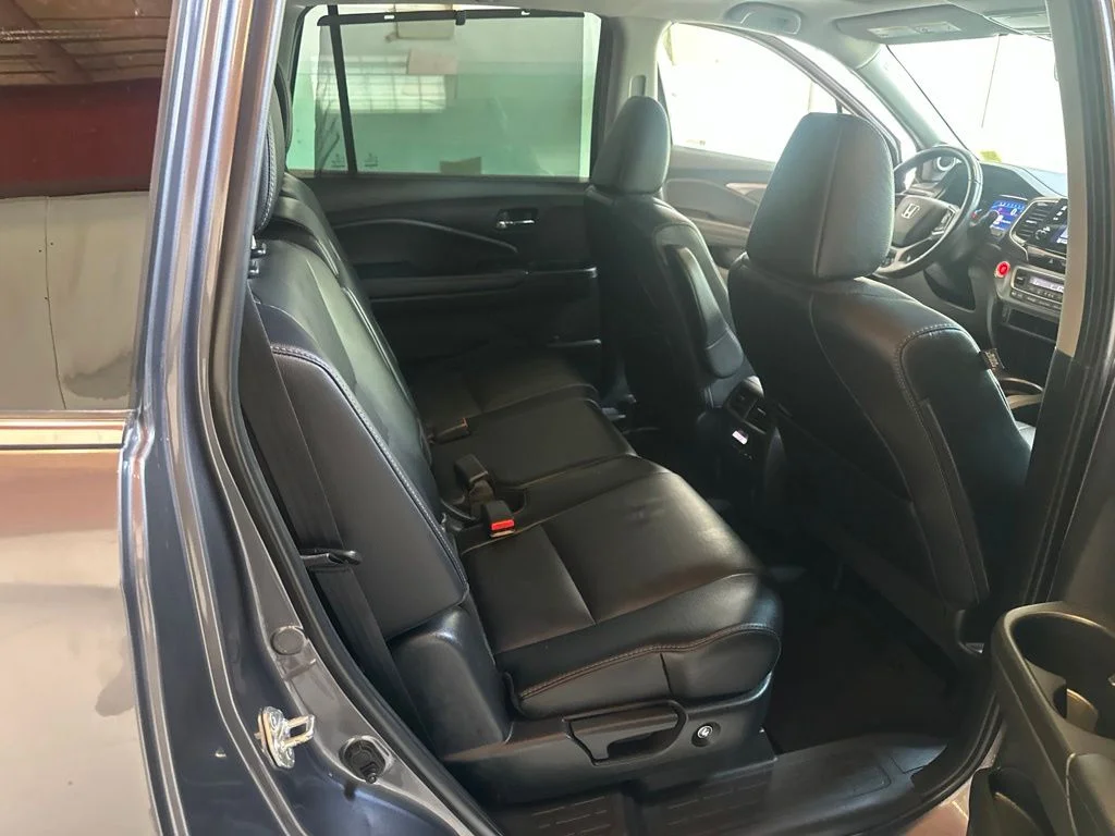 Used 2021  Honda EX-L image 28