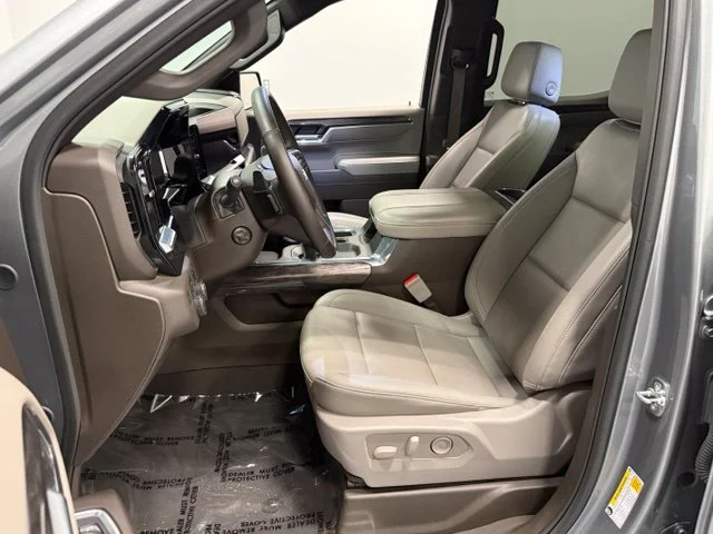 Used 2025 Gray Chevrolet LTZ image 10