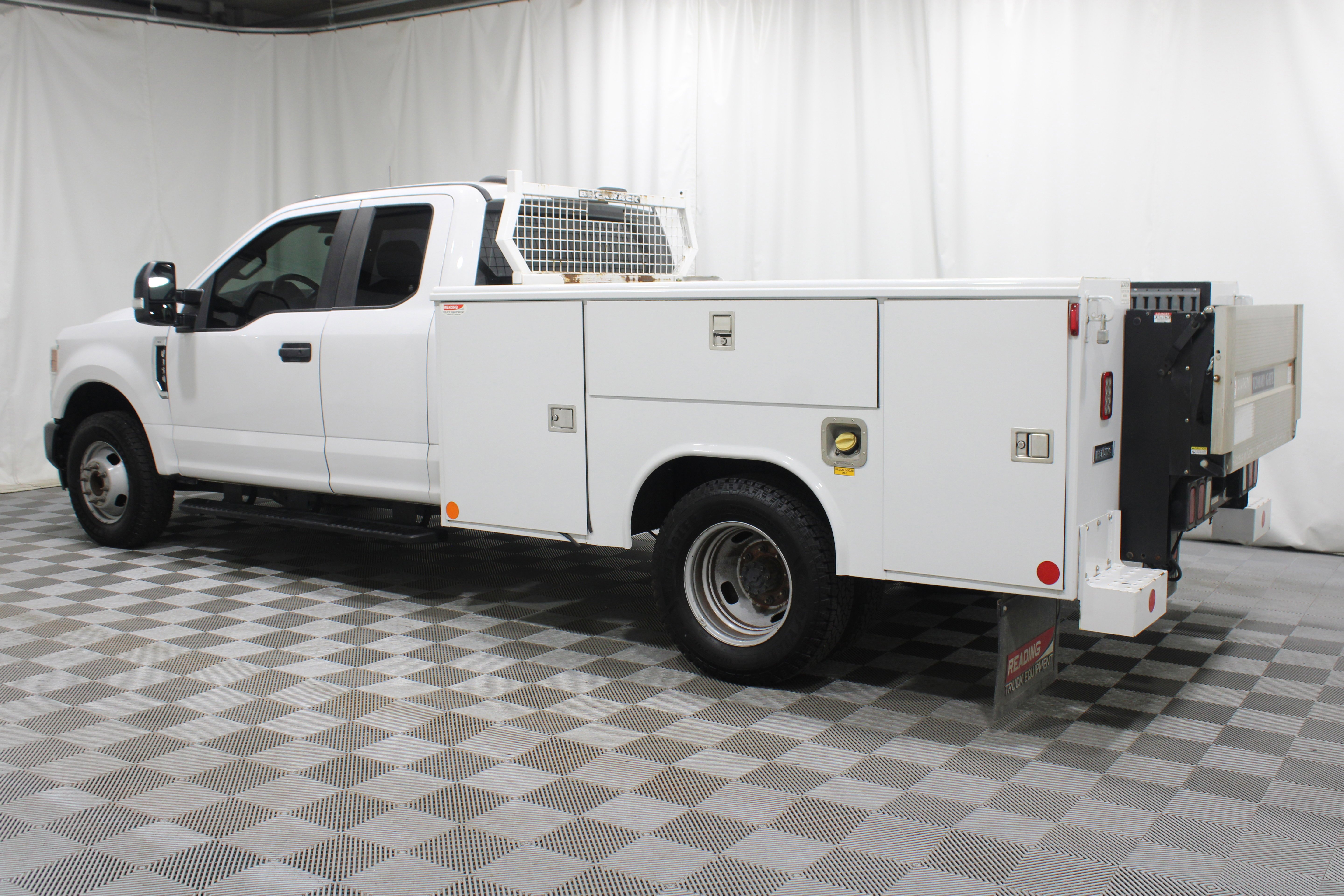 2020 Ford F-350 Super Duty Chassis Cab XL - Photo 27