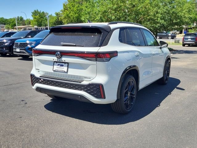 New 2026 White/off-white Volkswagen 2.0T SE R-Line Black image 8