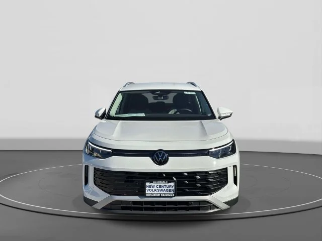 2027 Volkswagen Tiguan photo 2