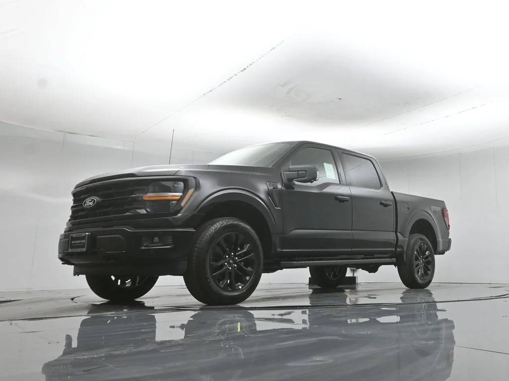 New 2026 Agate Black Metallic Ford XLT image 45