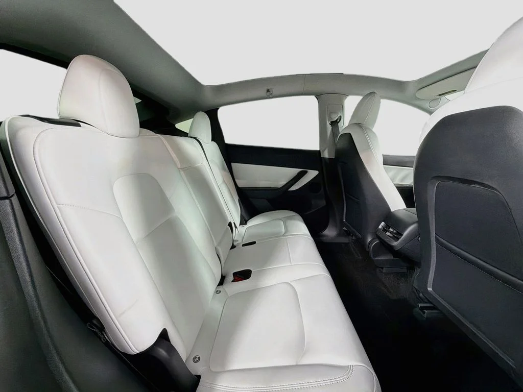 Used 2021 White Tesla Long Range image 29