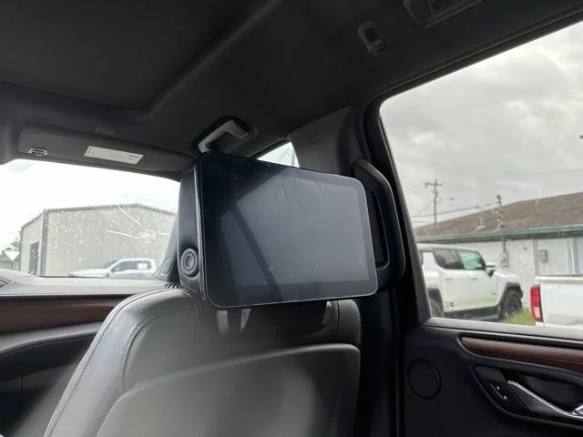 Used 2023 Silver GMC Denali Ultimate image 30