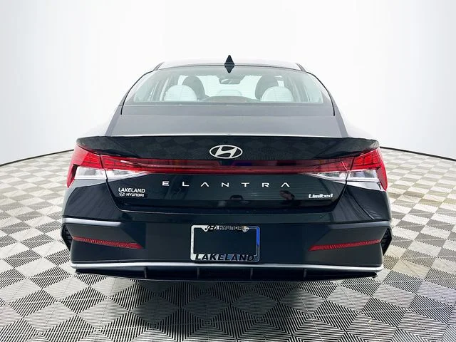 New 2026 Black Hyundai Limited image 4
