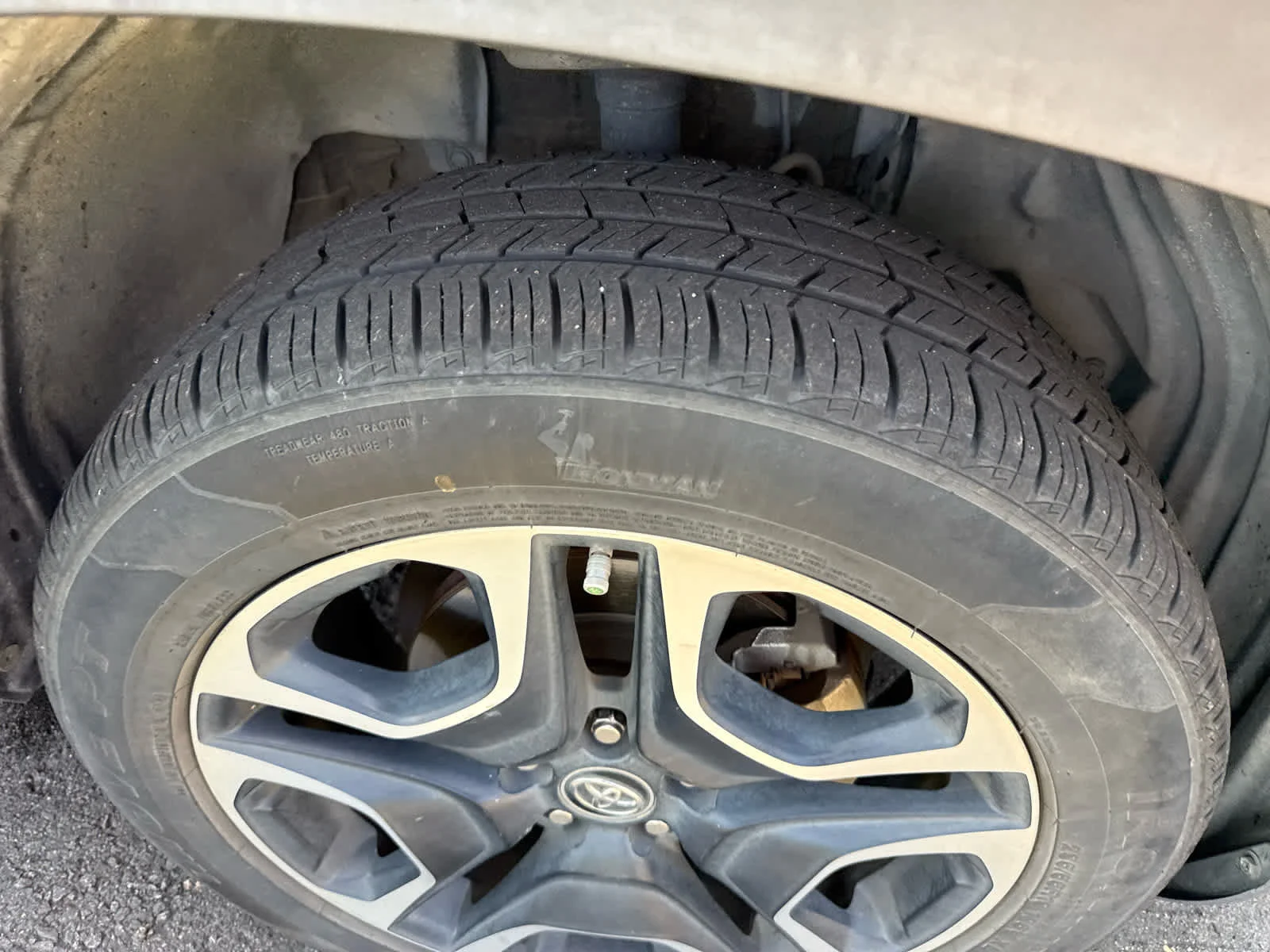 Used 2019 Midnight Black/Ice Edge Roof Toyota Adventure image 2