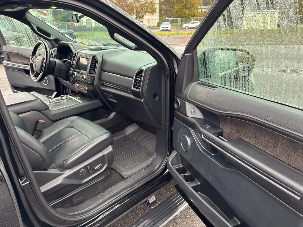 Used 2018 Shadow Black Ford Limited image 20