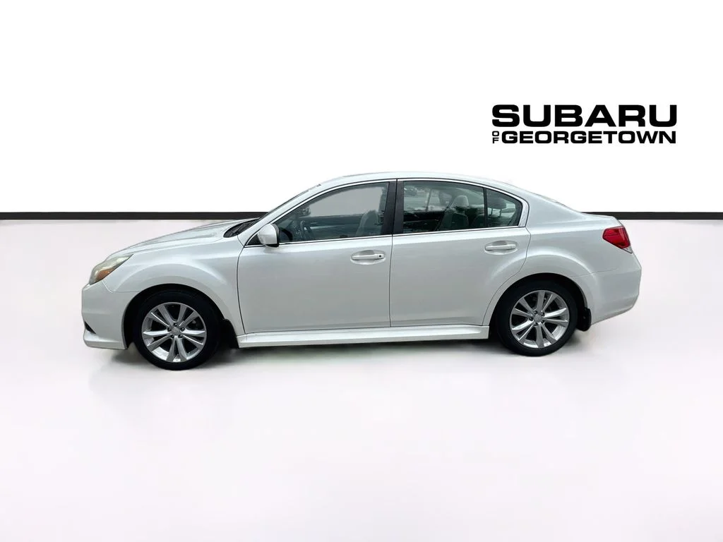 Used 2013 White Subaru 2.5i image 4