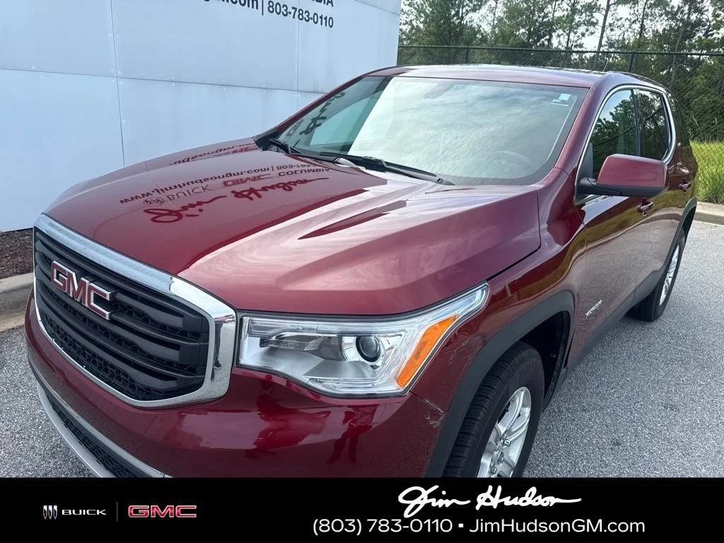 Used 2017 CRIMSON RED TINTCOAT GMC SLE image 3