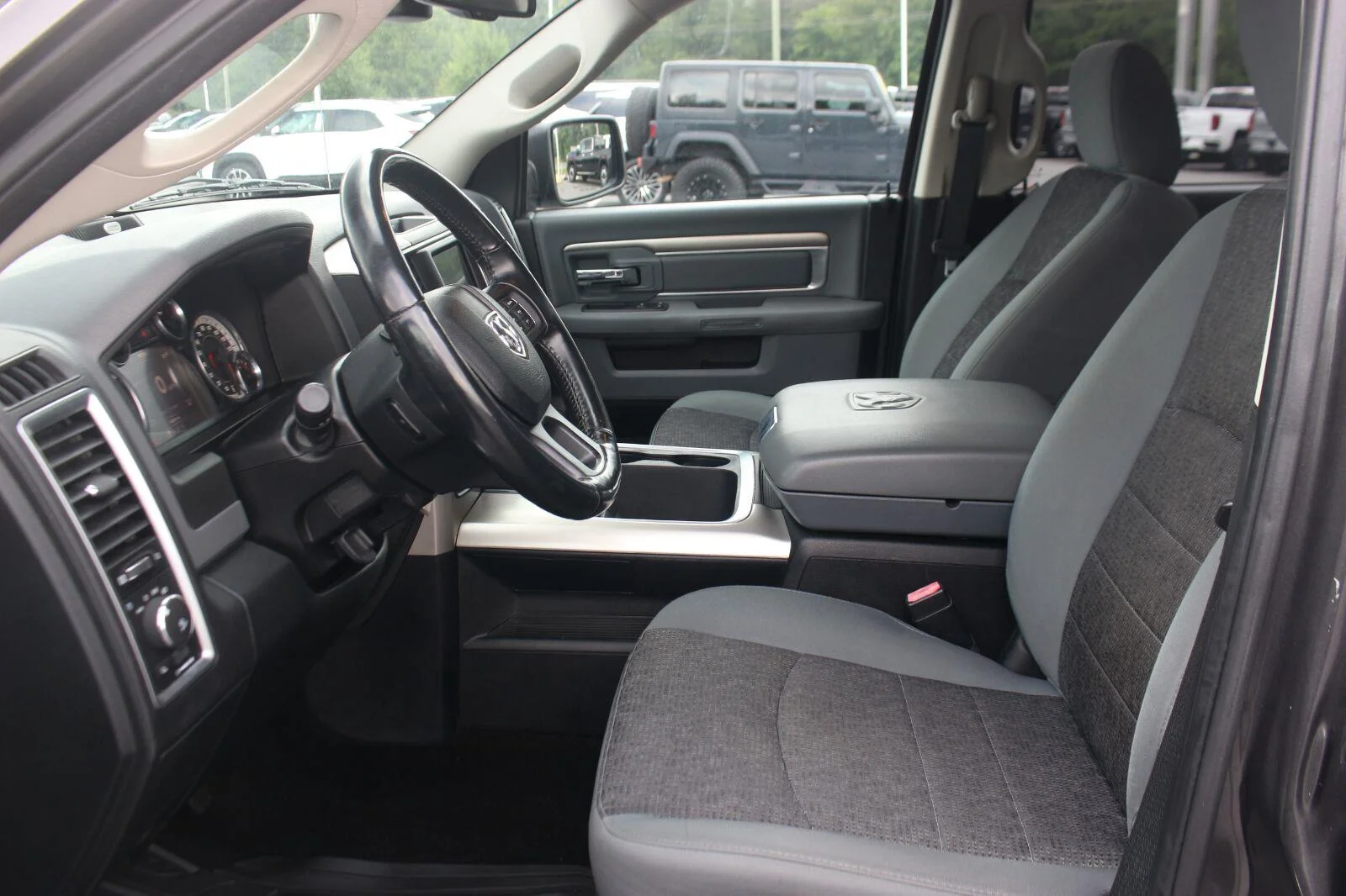 Used 2016 Grey Ram Lone Star image 15