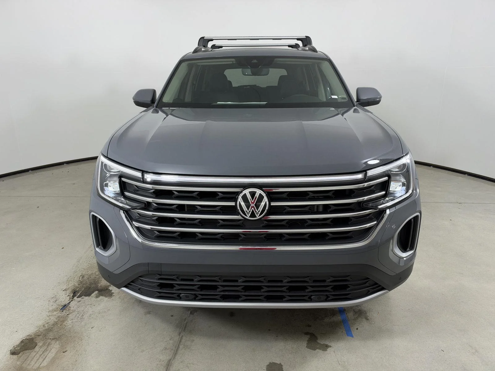 New 2026 Pure Gray Volkswagen 2.0T SE w/Technology image 2