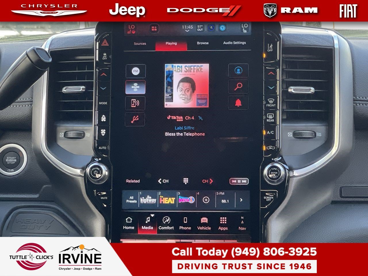 New 2026 Diamond Black Crystal Pearl-Coat Exterior Paint RAM Laramie image 14