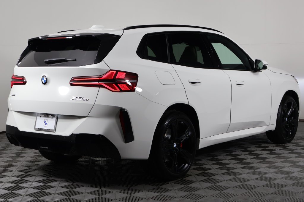 New 2026 Alpine White BMW 30 xDrive image 2