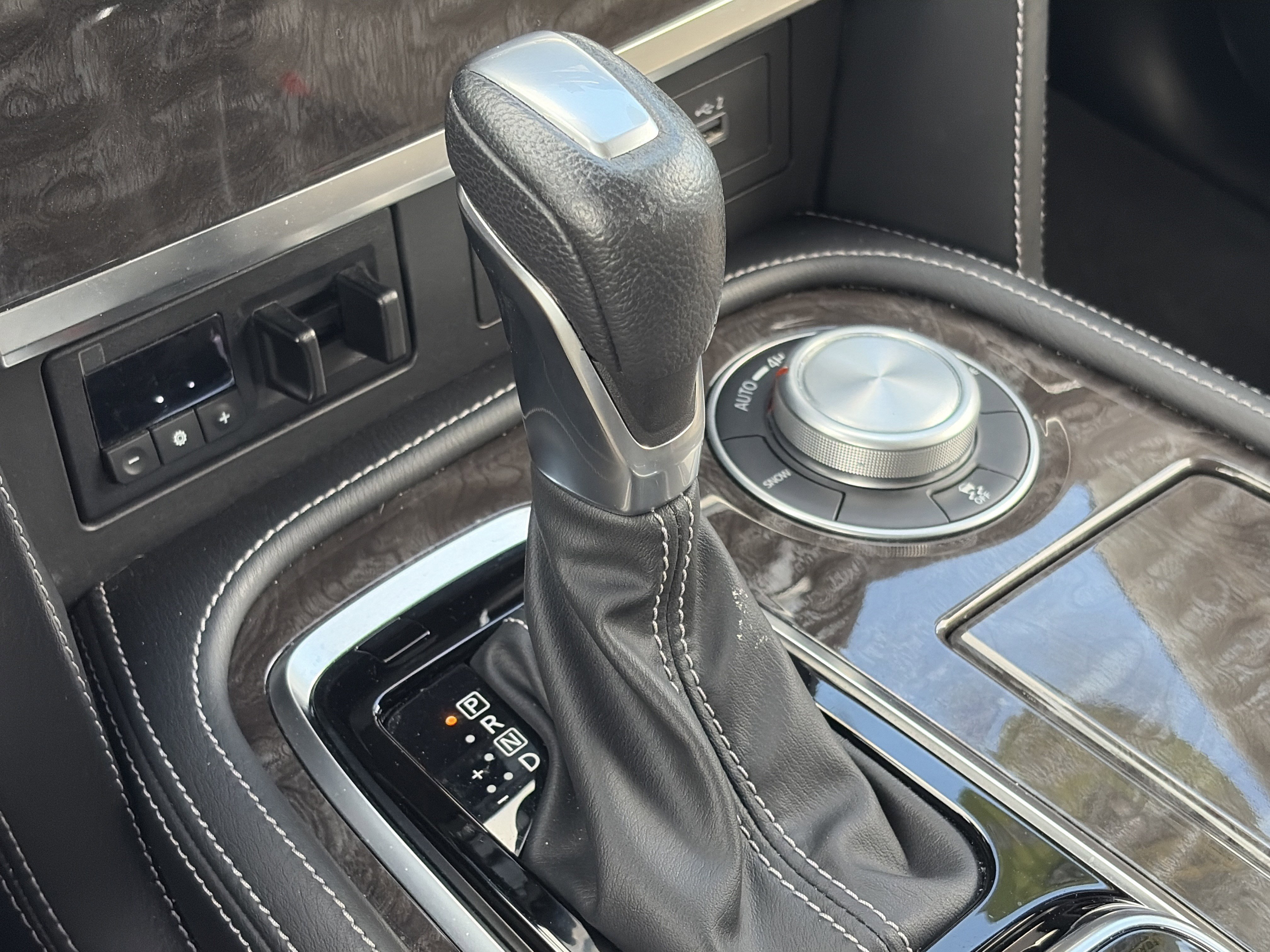 2024 Nissan Armada Platinum - Photo 12