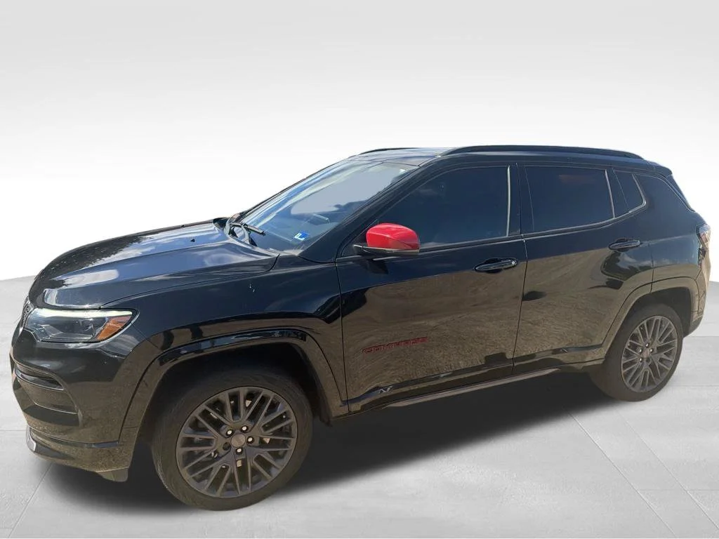 Used 2023 Black Jeep Limited image 3