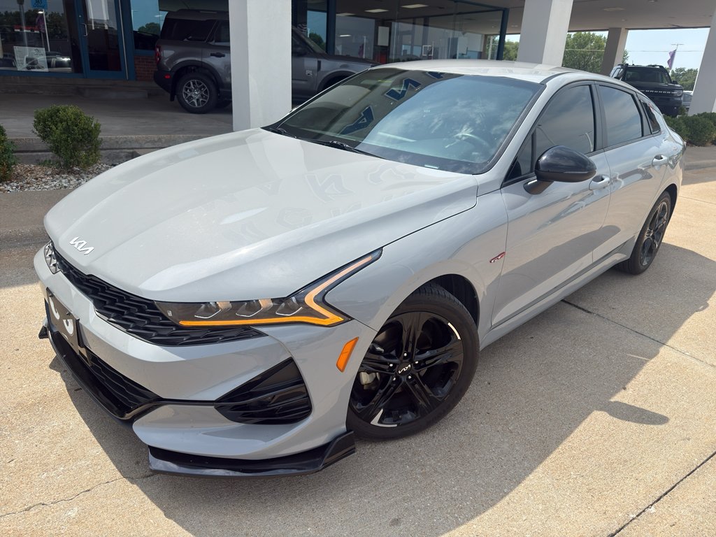 Used 2023 Wolf Gray Kia GT-Line image 2
