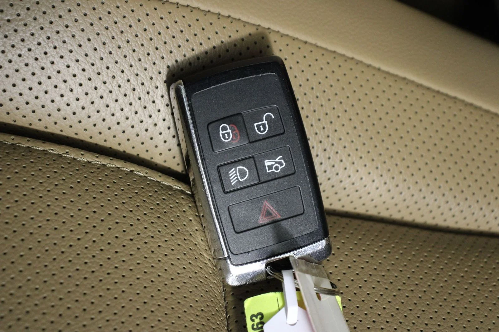 Used 2023 British Racing Green Metallic Jaguar SE image 33