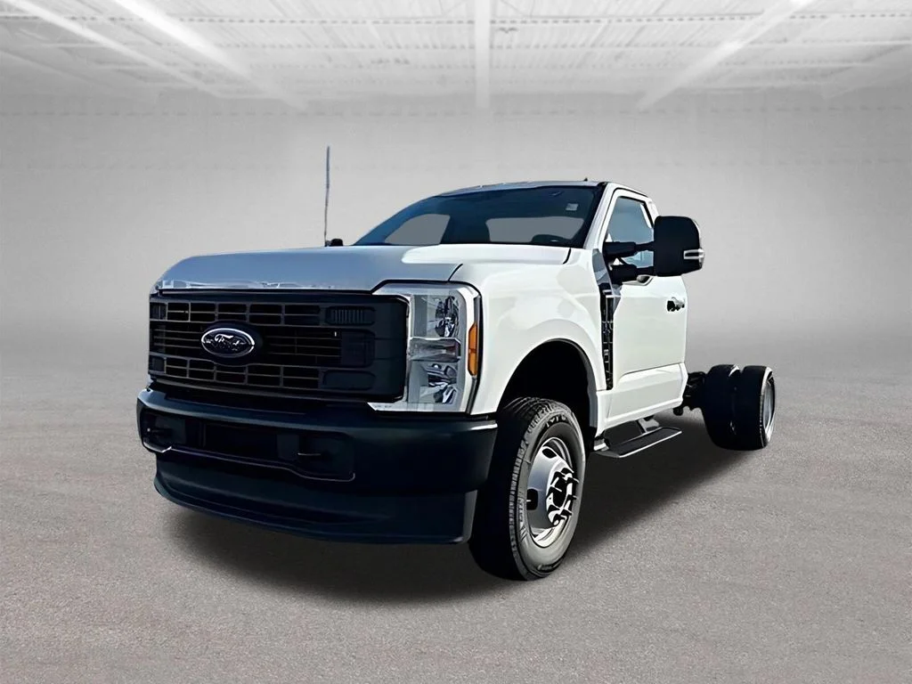 New 2026 White Ford XL image 3