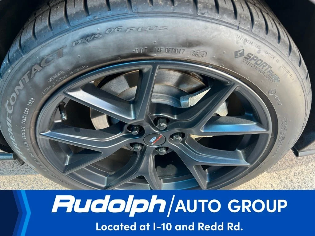 Used 2021 Blue Metallic Ford GT Premium image 27