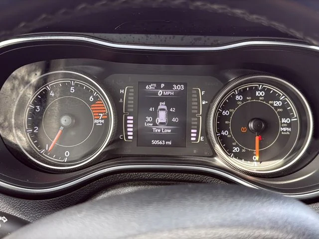 Used 2019 Gray Jeep Latitude Plus image 19