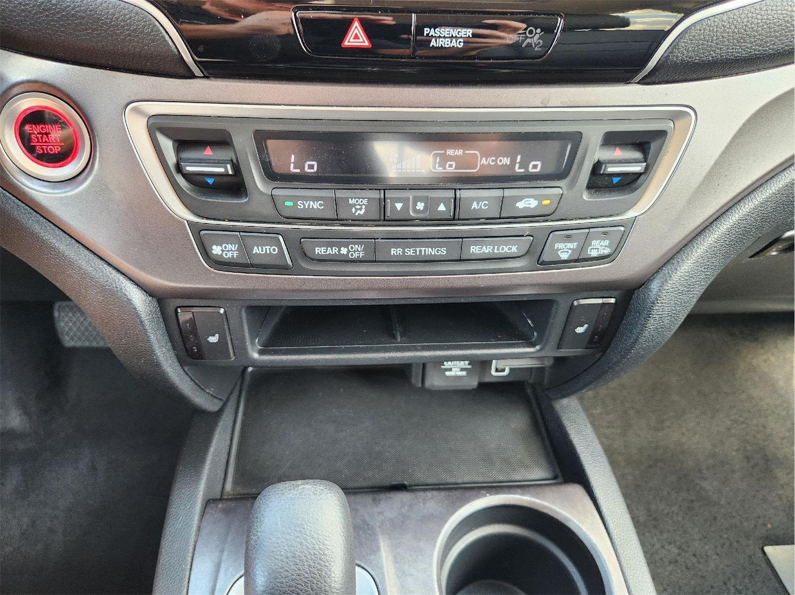 2020 Honda Pilot photo 18 of 33