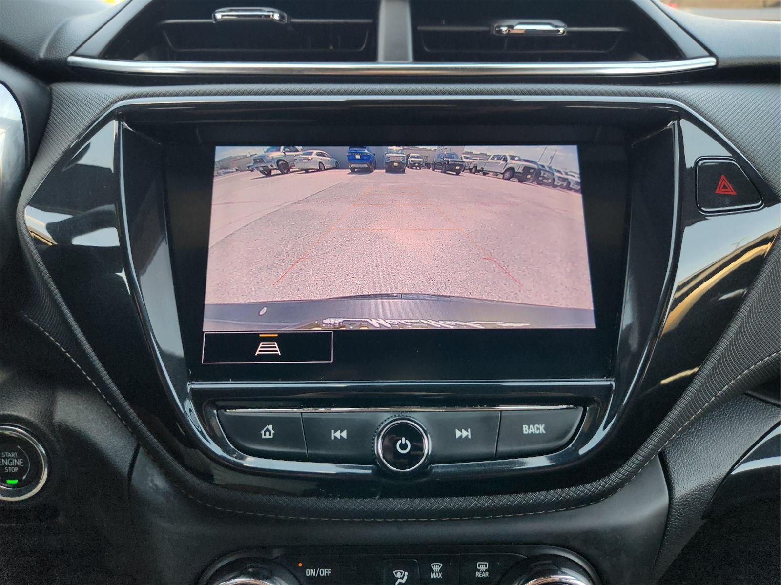 2023 Chevrolet Trailblazer photo 17 of 33