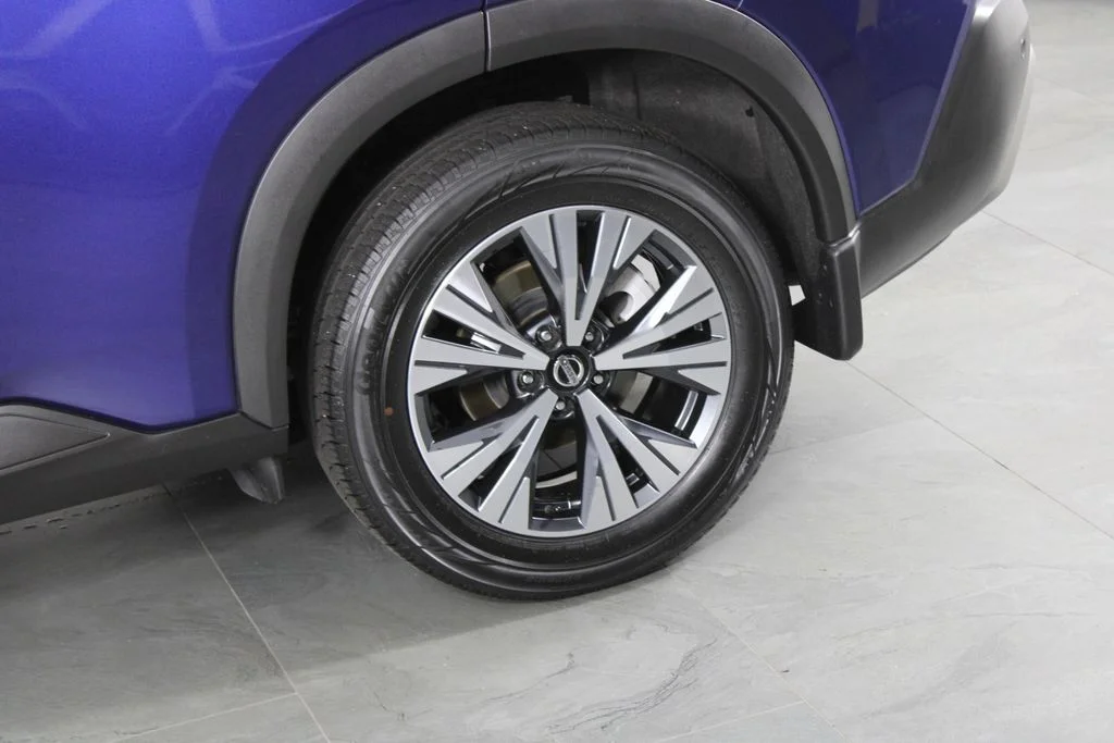 2021 Nissan Rogue SV - Photo 17
