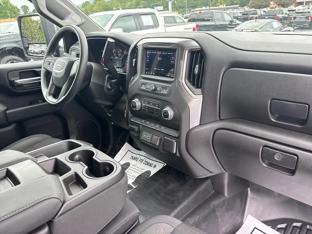 Used 2025 White GMC Pro image 13