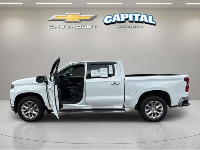 Used 2020 SUMMIT WHITE Chevrolet LTZ image 9