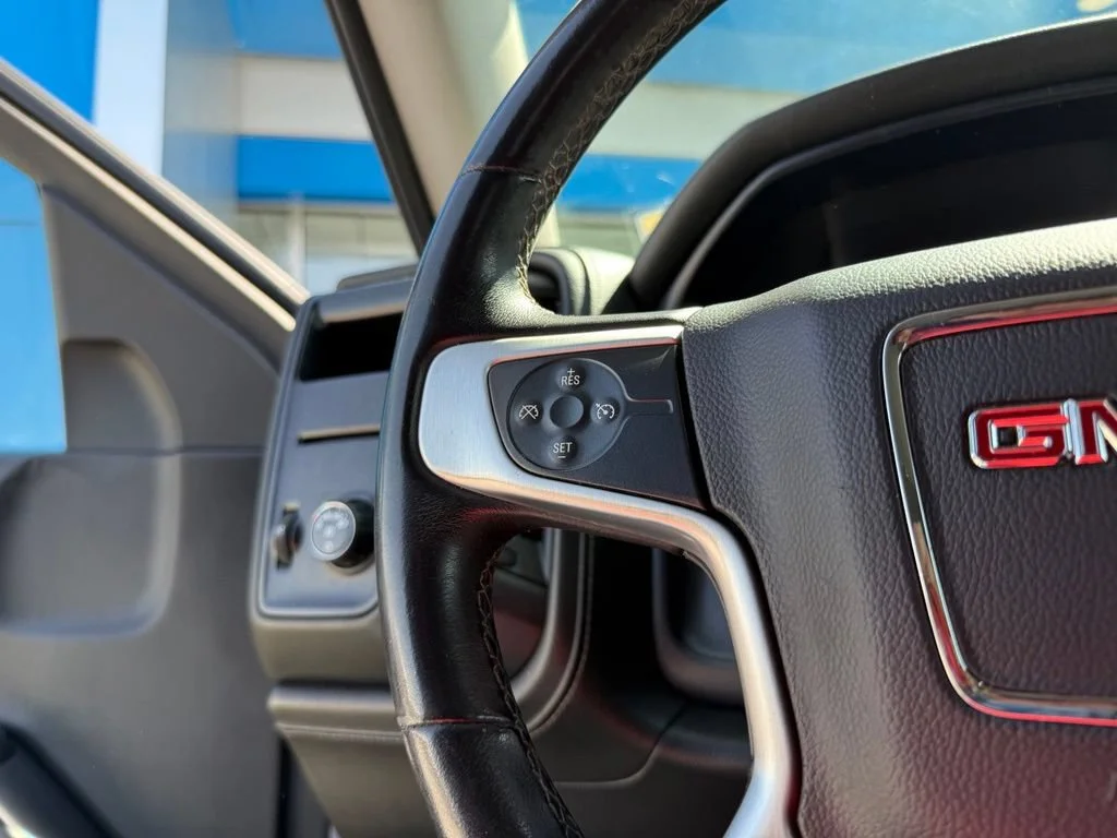 Used 2014 SUMMIT WHITE GMC SLE image 20