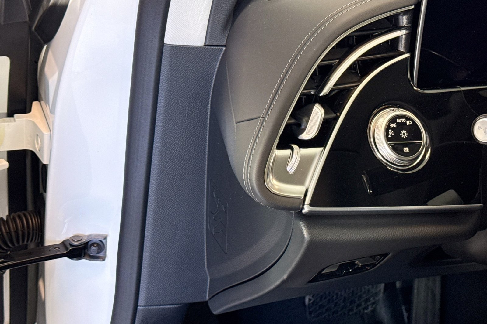 New 2026 Polar White Mercedes-Benz E 350 image 10