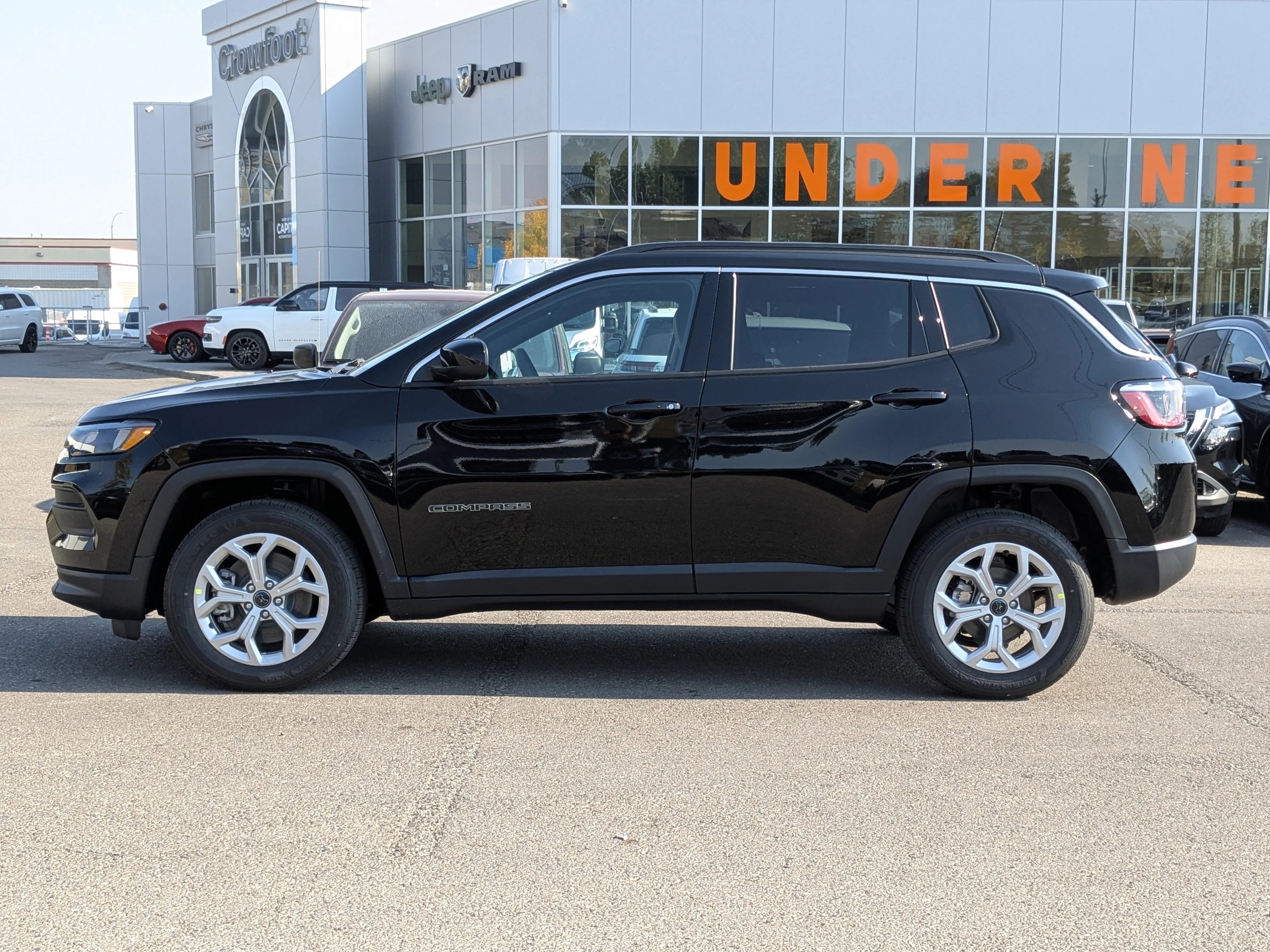 New 2026 Black Jeep North - Panoramic Sunroof - Alpine Audio -  Adaptive Cruise - Power Liftgate & Tons More! image 5