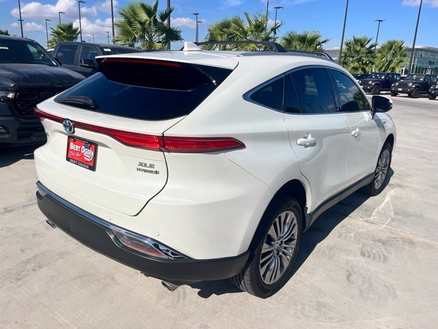 Used 2021 White Toyota XLE image 6
