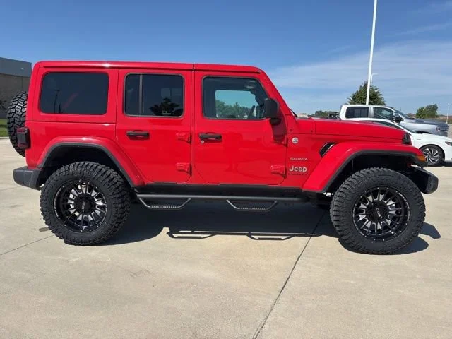 Used 2024 Red Jeep Sahara image 26