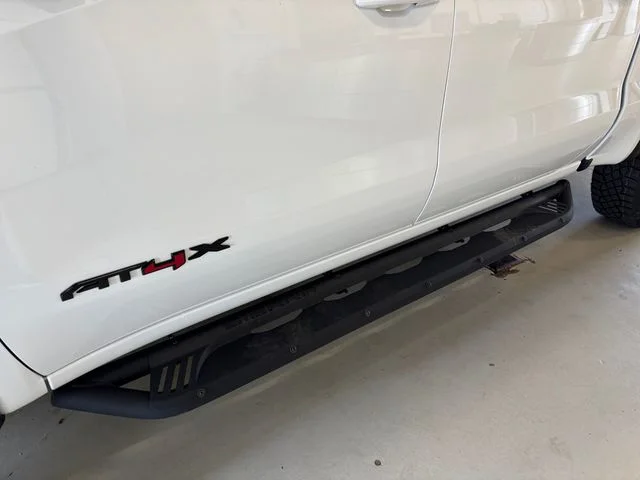 New 2026 White GMC AT4X image 17