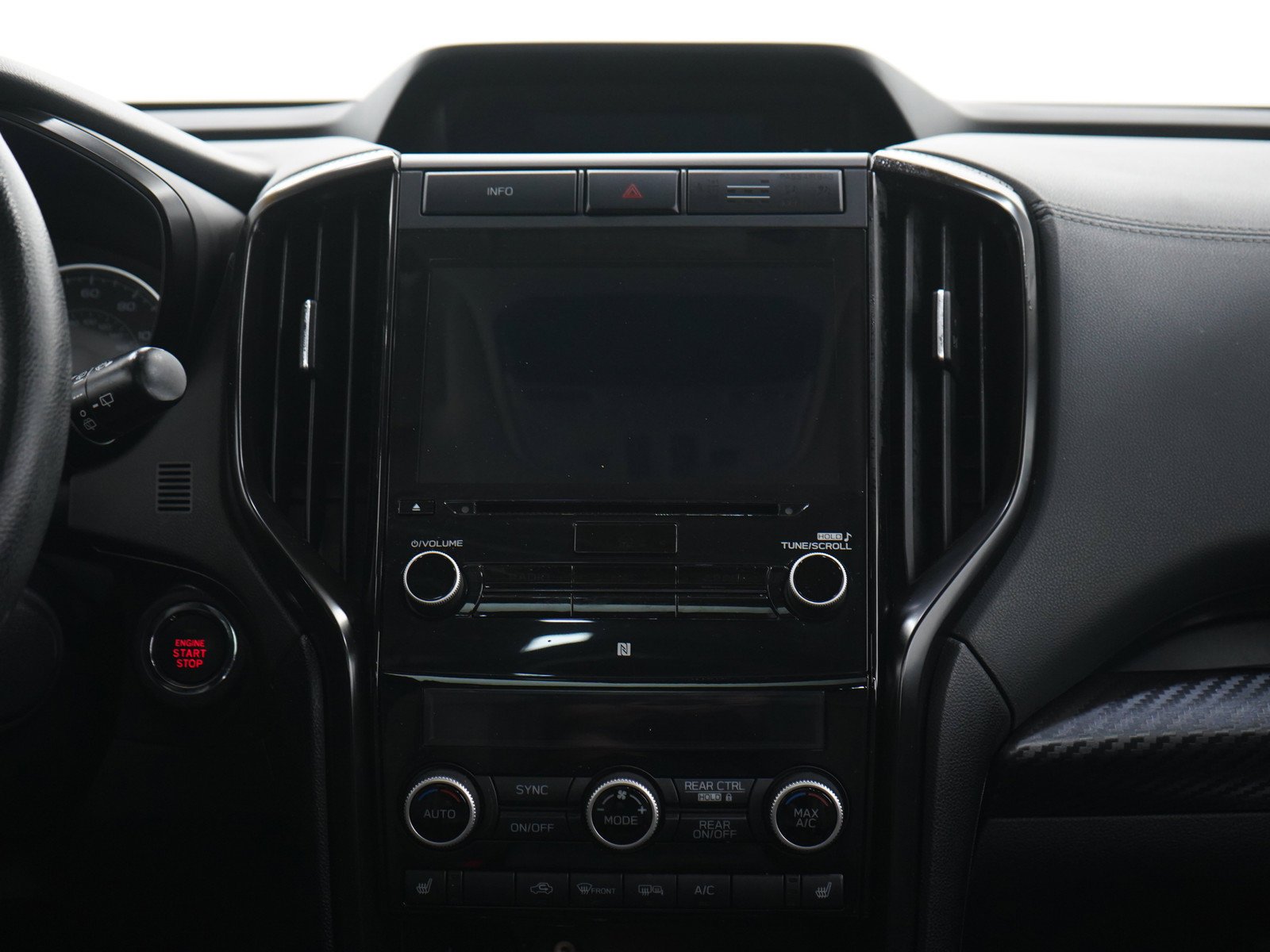 Used 2022 Ice Silver Metallic Subaru Onyx Edition image 23