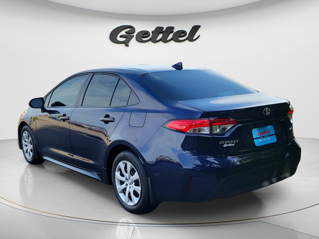 Certified Used 2025  Toyota LE image 6