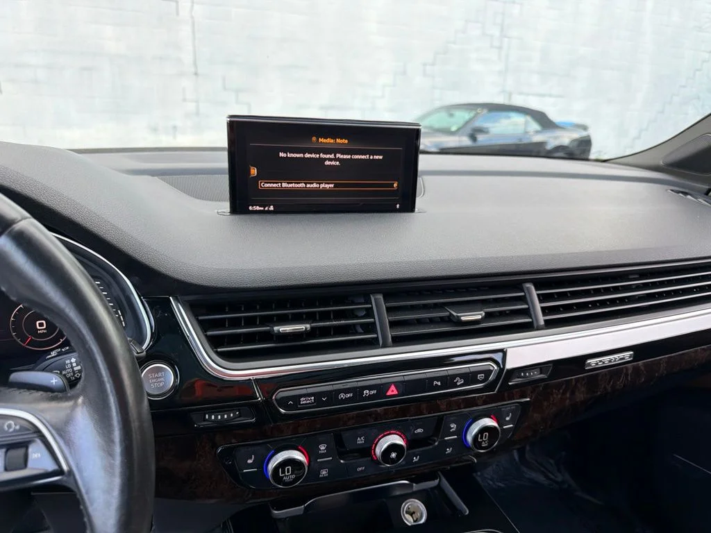 Used 2019 White Audi 45 Premium Plus image 25