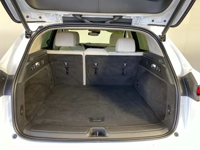Used 2023 White Buick Preferred image 8