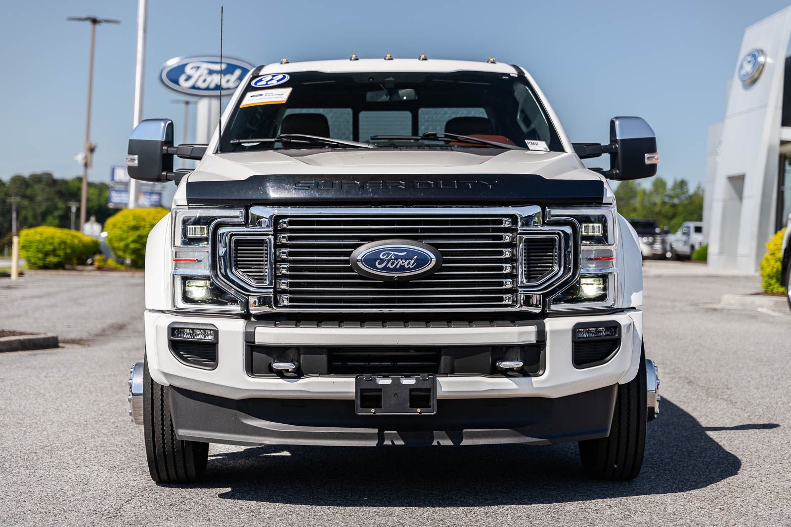 Certified Used 2022  Ford Platinum image 2