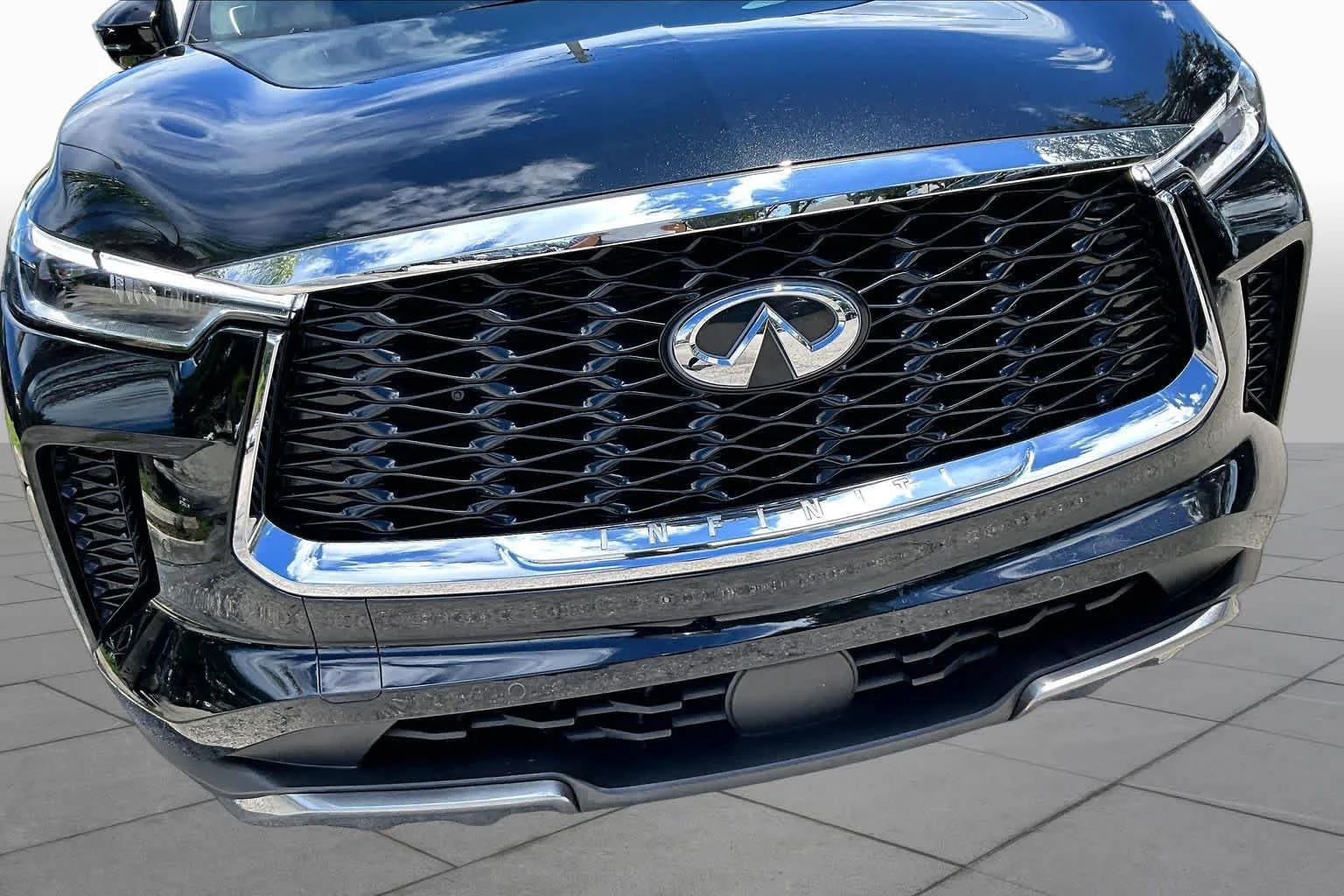 Used 2025 Mineral Black INFINITI AUTOGRAPH image 30